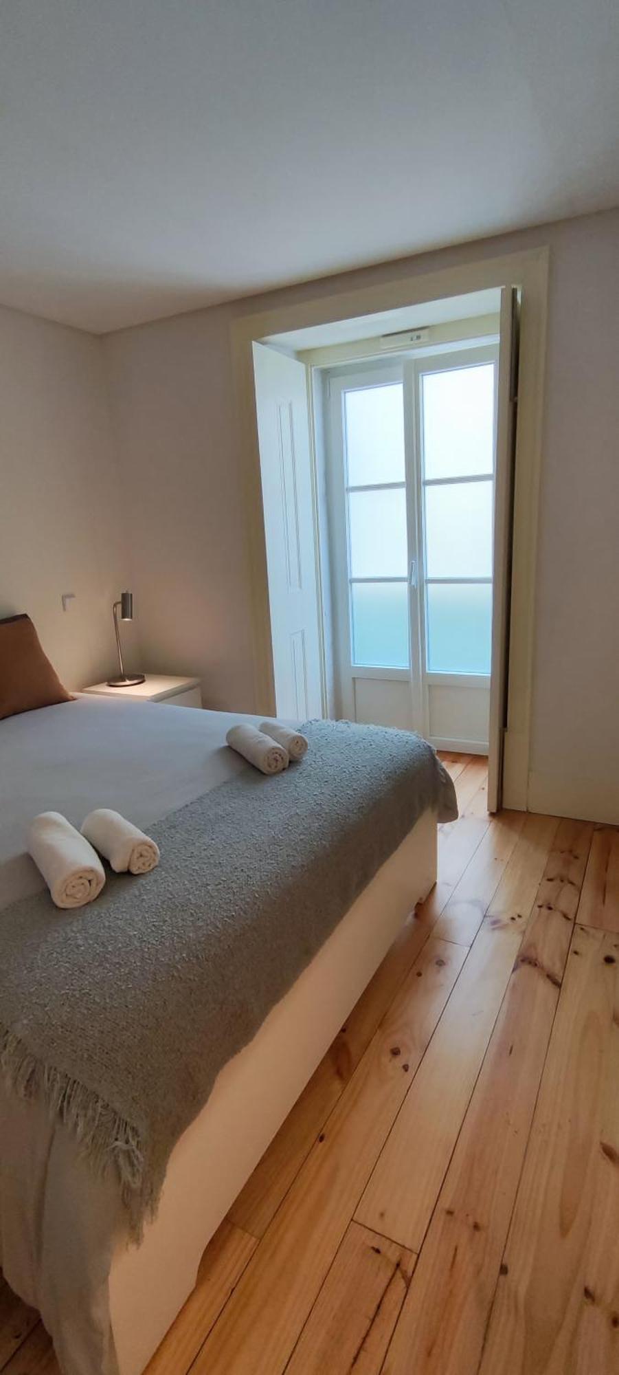 Central Bedroom In Shared House In Chiado - Historic Center Of Lisboa Екстериор снимка