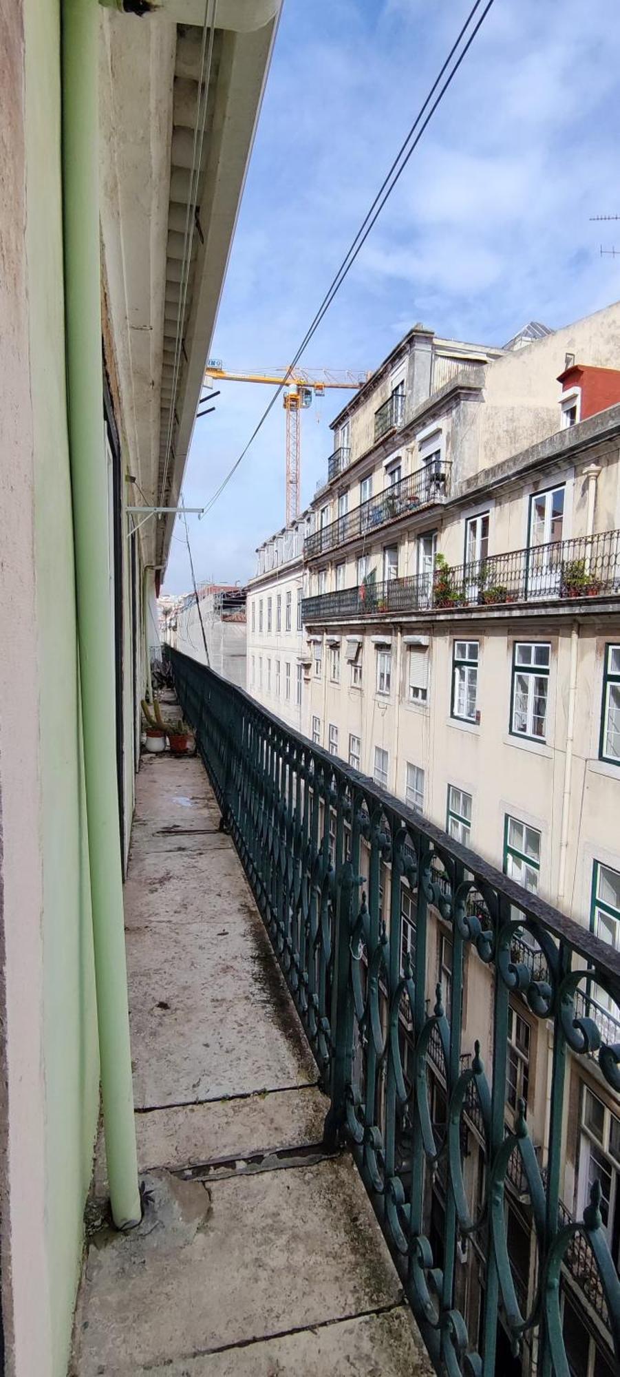 Central Bedroom In Shared House In Chiado - Historic Center Of Lisboa Екстериор снимка